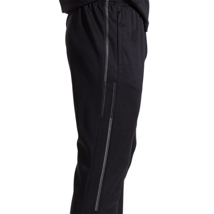 CHAMPIONSHIP_VIII_dres_4.jpg